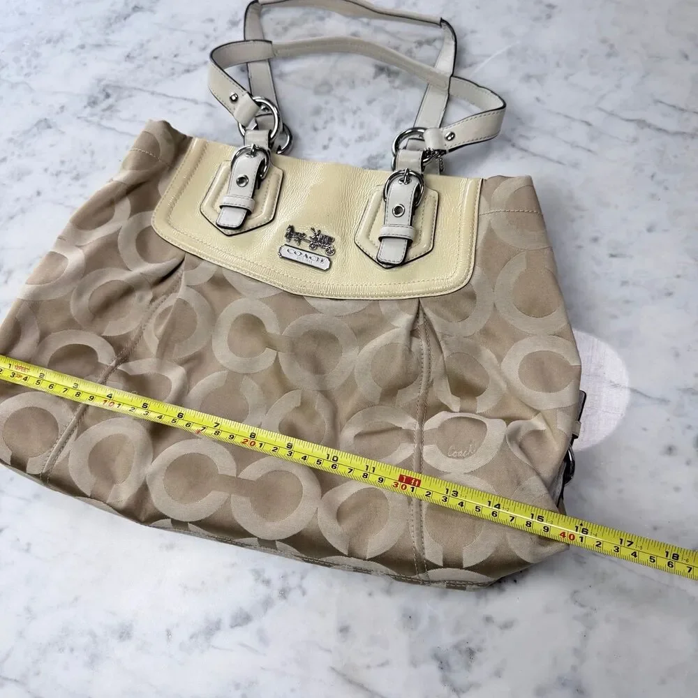 Coach Handbags Beigh Tan And Cream Logo No D1082-14578